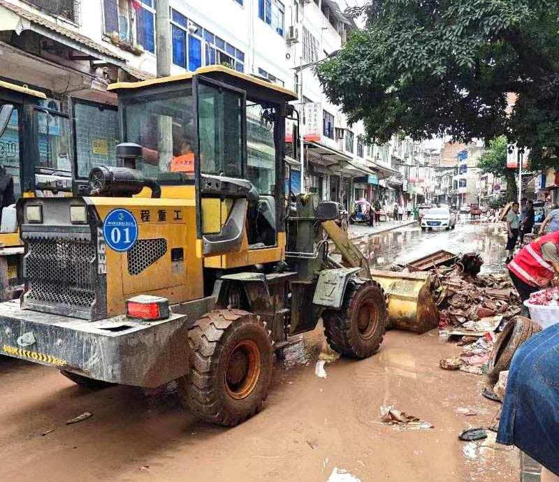 風雨礪初心，危難顯擔當——龍興壩項目部積極參與地方防洪搶險
